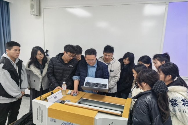 計算機與物聯網學院成立“碼農紅芯”電腦義診先鋒隊，深耕計算機系統服務